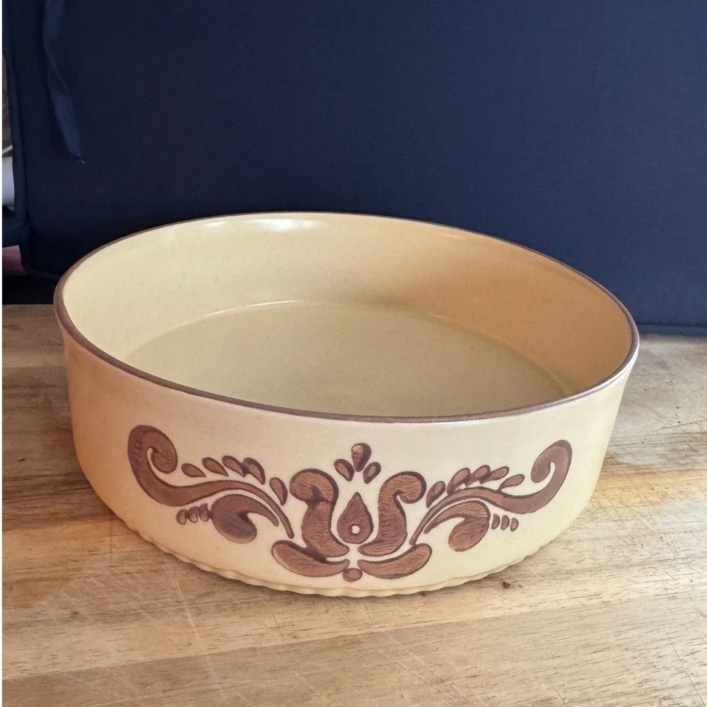 Pfaltzgraff Village‎ Round Casserole Dish Pyrex Glass Lid Vintage Stoneware USA